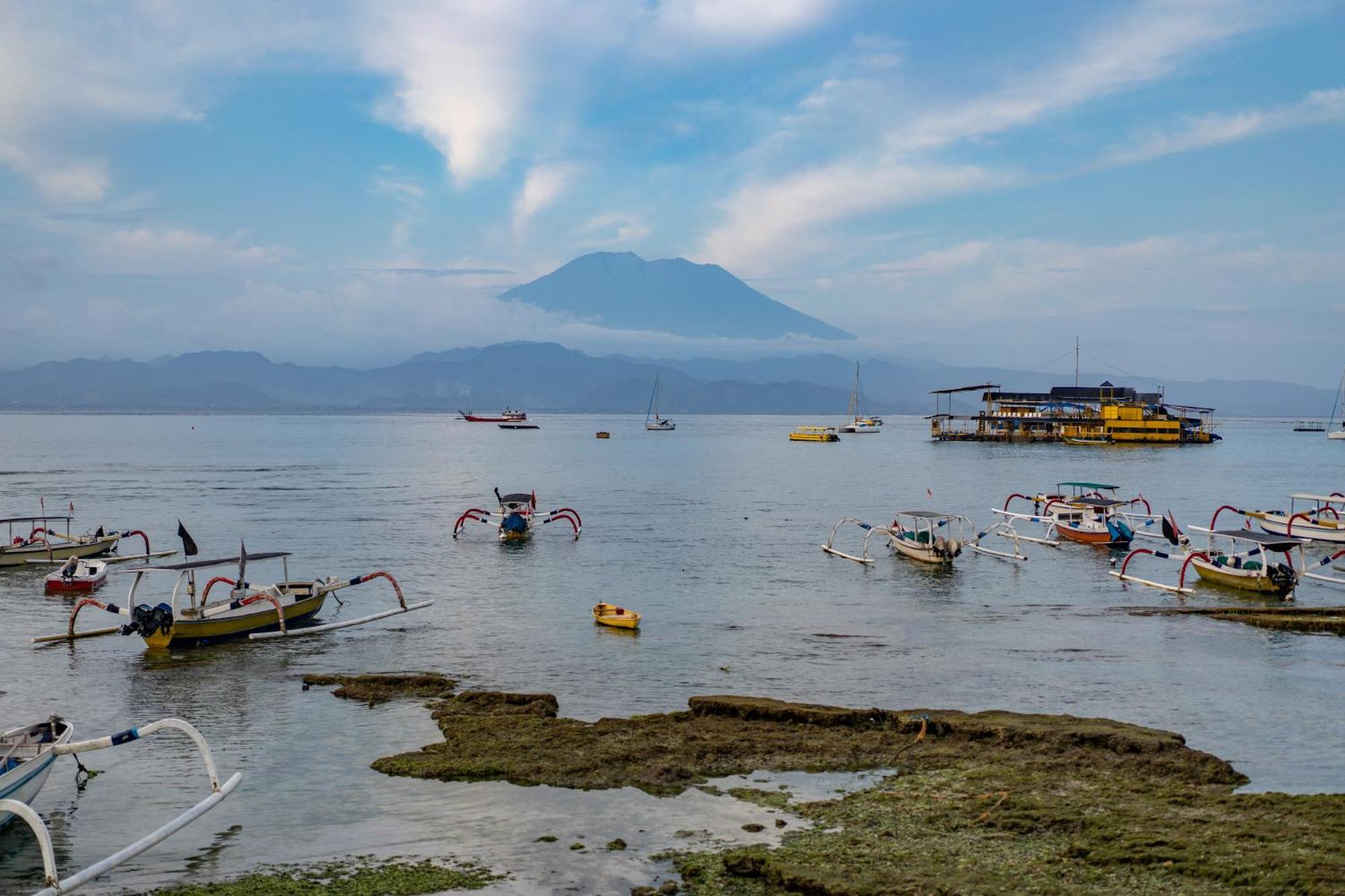 Paus Putih Hotel Lembongan Exteriör bild